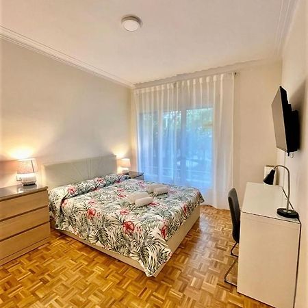 Villarroel Habitaciones Barcelona Exteriör bild